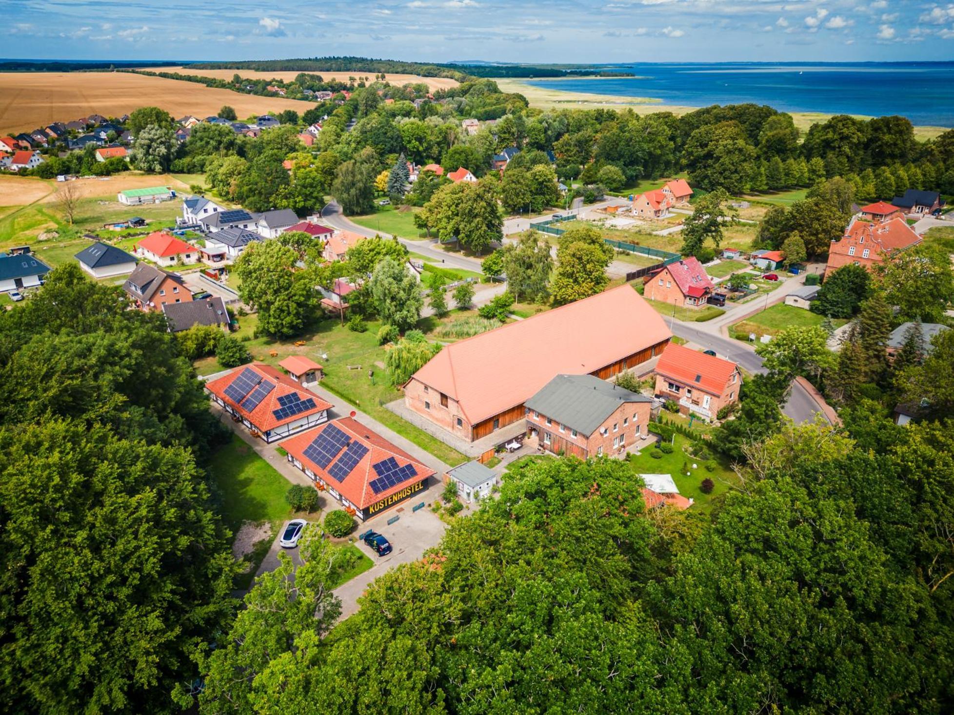 Kuestenquartier Hostel Klausdorf  Exterior photo