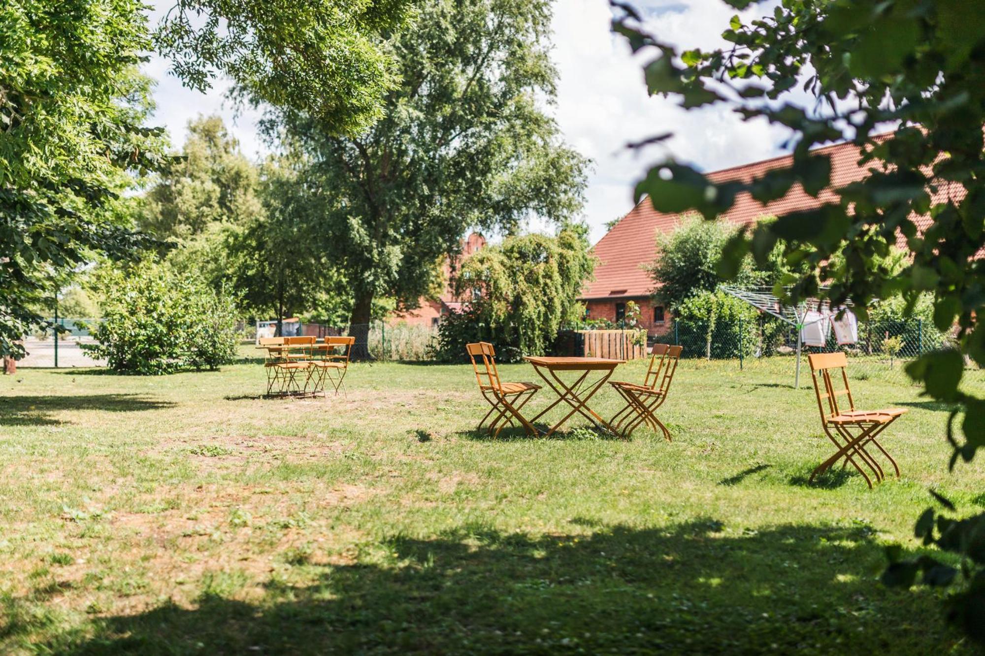 Kuestenquartier Hostel Klausdorf  Exterior photo